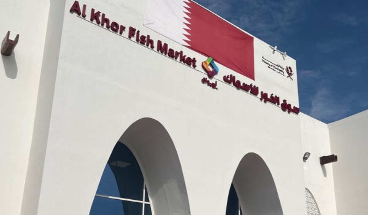 Municipality organizes an awareness campaign at the Al Khor fish market